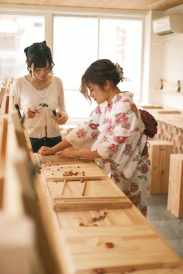 Japanese Chopstick Making Experience in Kyoto Gion