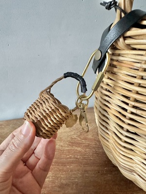 11/3(月・祝) 東京蚤の市・手紙舎雑貨店開催／堀川波・籐編みミニチュアバスケットキーホルダー ワークショップ