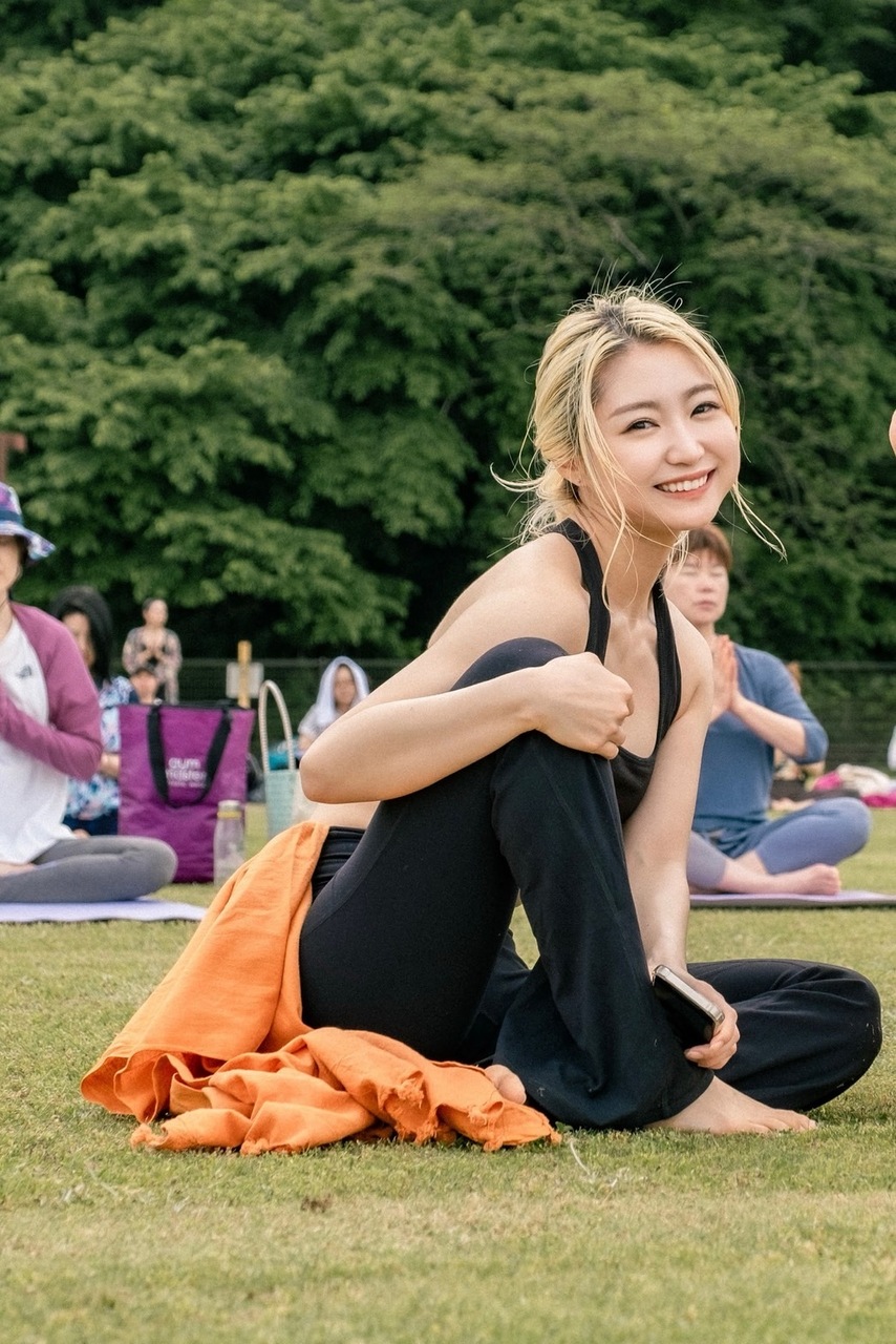 呼吸を深めるヨガ（Mitsuki)