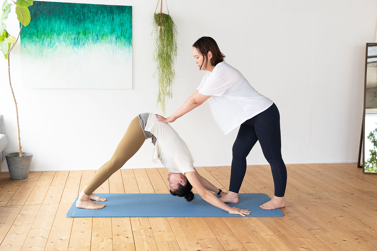 ☆☆☆ 朝のリフレッシュフローヨガクラス(ERI・ 第1、3、5土曜10:30〜・ 約75分)