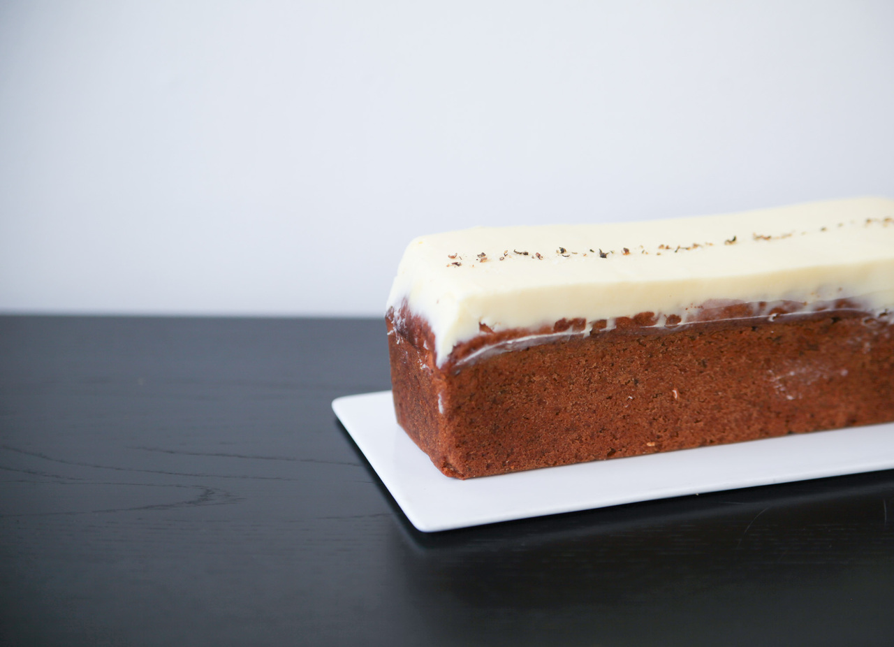 お菓子教室 - ゲランド塩と胡椒のキャロットケーキ -