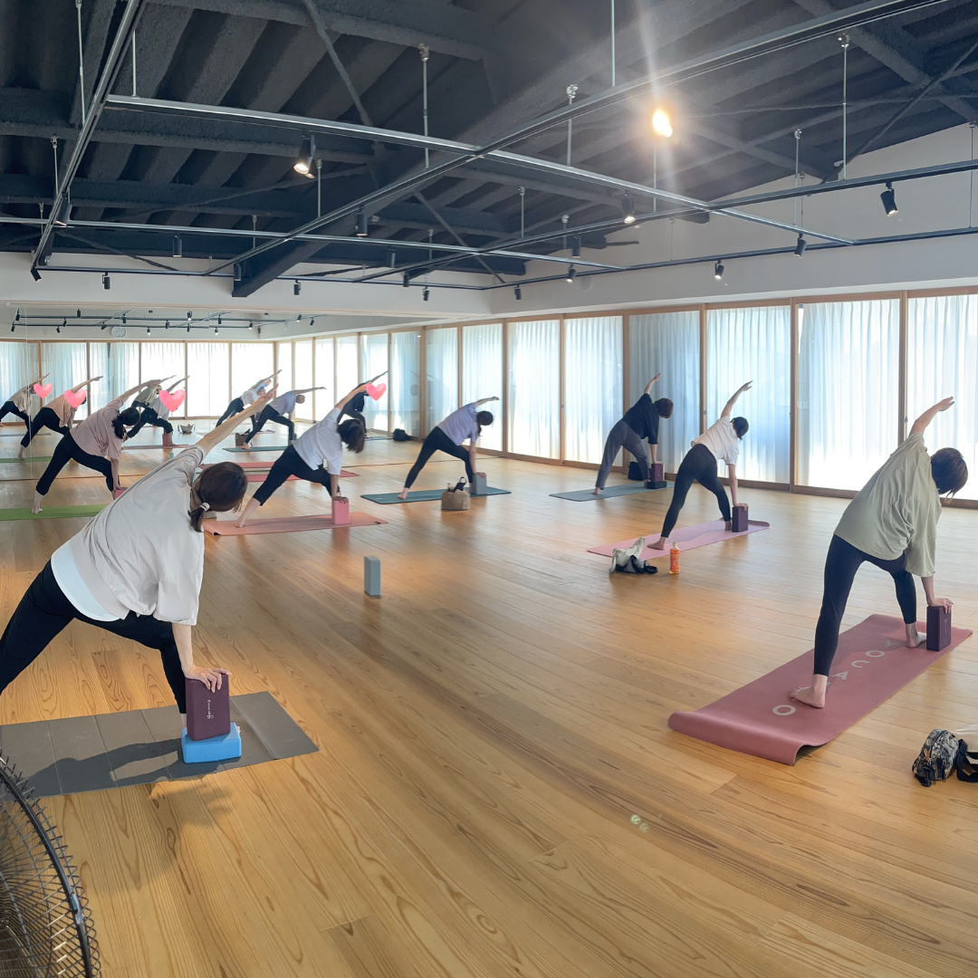 １月　コアヨガ - 体幹を使ったボディメイクヨガ ー