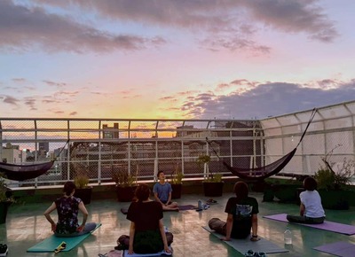 Rooftop Mindfulness Yoga 12月13日（土）12:00-