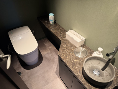 八王子店 / BOX席B (半個室席)