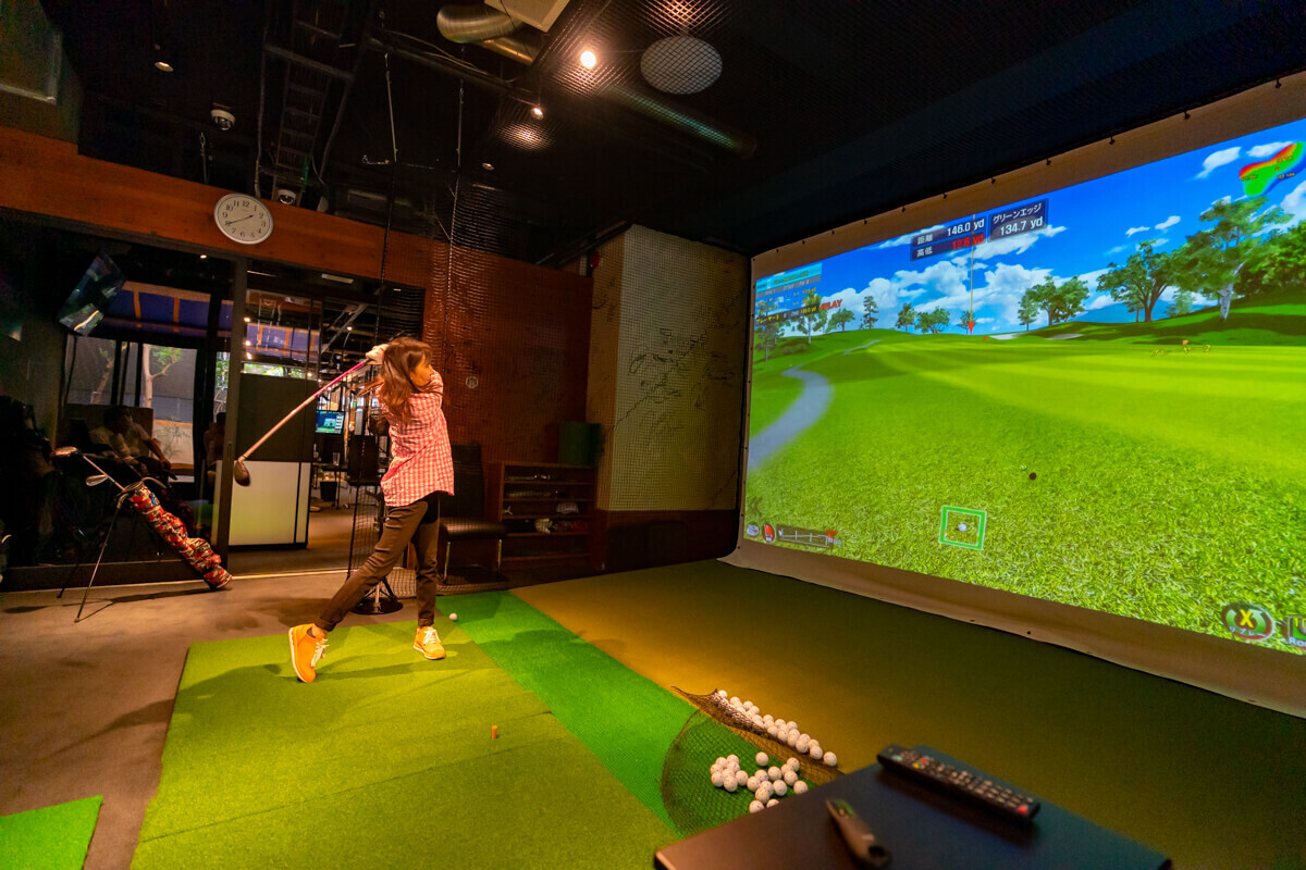 個室シミュレーションゴルフ