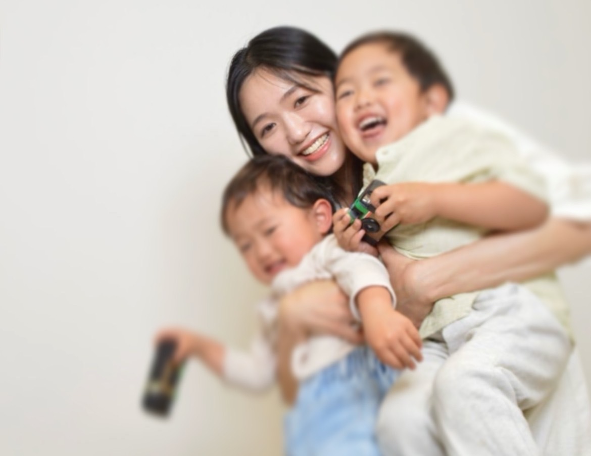 1歳からの【おやこの広場～遊びと学びの空間～】つだ ともみ