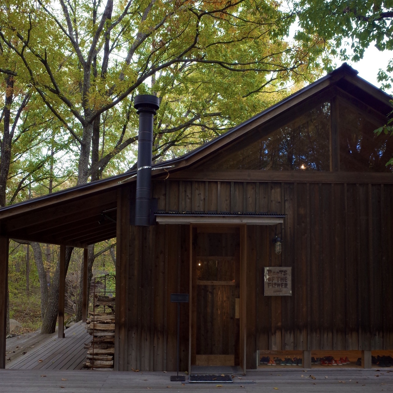 RooTS oF THE FLowER 営業日、営業時間ご案内