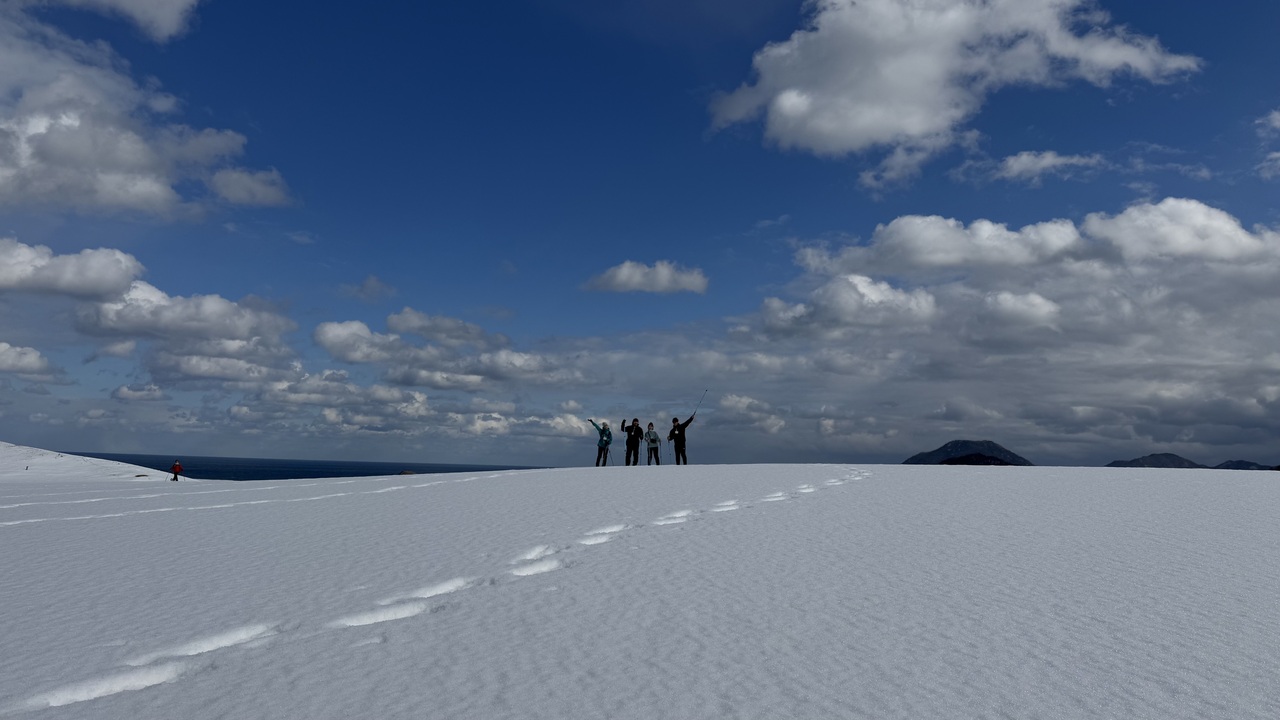 【白銀の鳥取砂丘】スノーシューを使って白銀の鳥取砂丘をガイドと一緒にo砂n歩（おさんぽ）しよう！