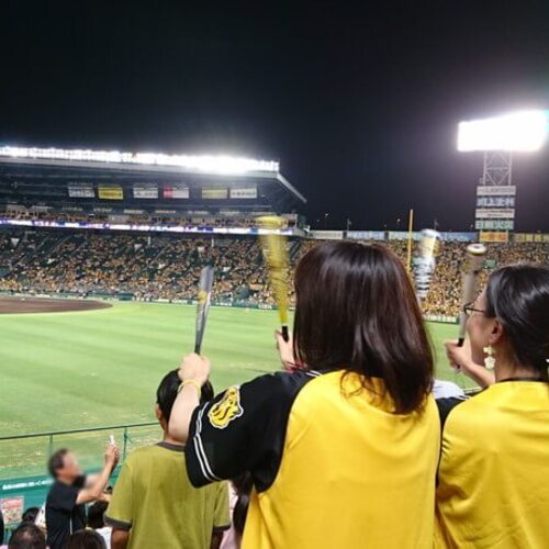 R*k様 6/6 阪神対オリックス　甲子園SMBCシート1塁側　ペアチケット 甲子園 阪神vs広島 SMBCシート1塁 9月13日 ペア｜Yahoo!フリマ