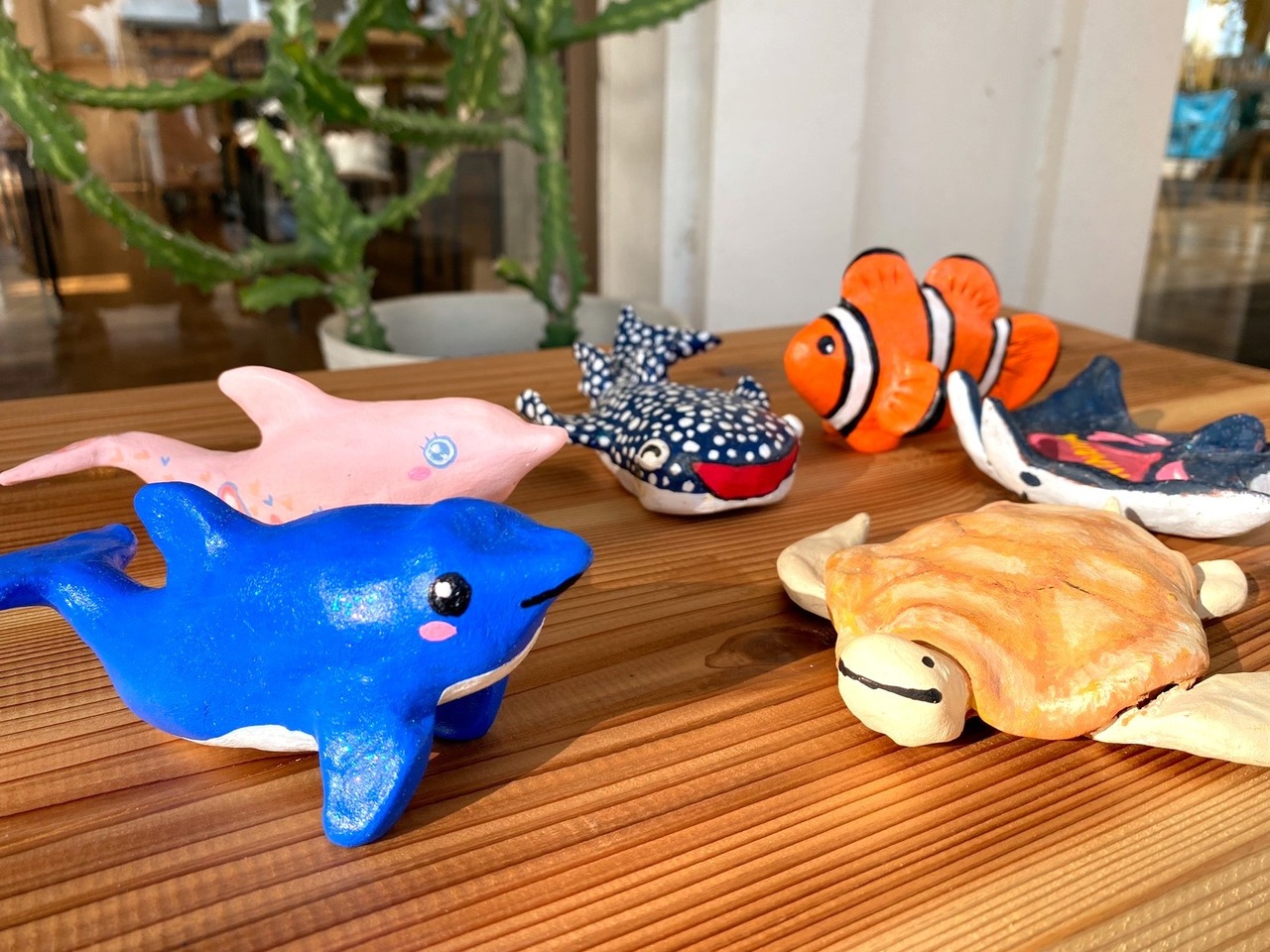 おきなわの生き物絵付け体験