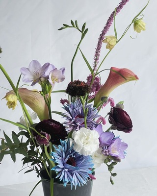 RENEWAL！【季節の花遊びCLASS】毎月テーマがかわる、アレンジメントの趣味CLASS