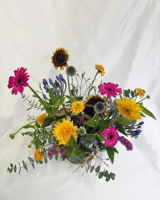 RENEWAL！【季節の花遊びCLASS】毎月テーマがかわる、アレンジメントの趣味CLASS