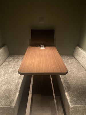 八王子店 / BOX席 (半個室席)