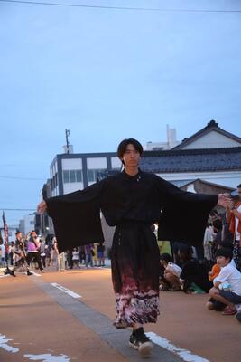 11/15(土)  音の宴　五十嵐羅紗店が紡ぐ～紅葉の調べと装いの舞～　＠陽願寺 特別席