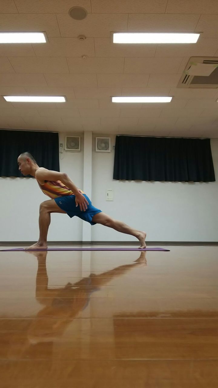 8/9㈬　ヨガ　足、体幹のアライメントを整える～バランスのポーズを極める～