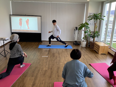 ストレッチ体操 13時00分