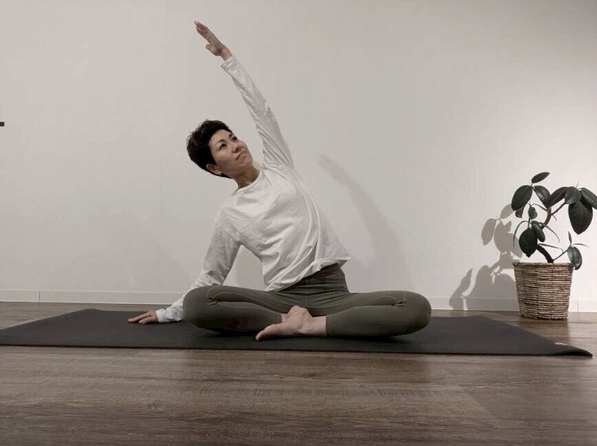 🌸 NEW！！ ゆらぎ世代のための自律神経調整ヨガ　　Haruna