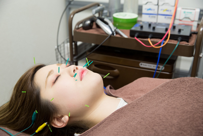 鍼治療・美容鍼のご予約はこちら