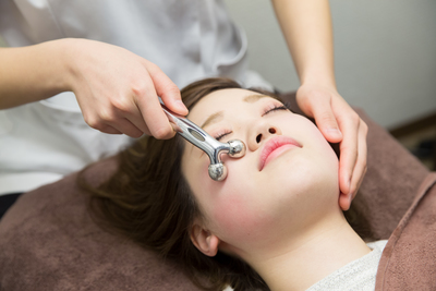 鍼治療・美容鍼のご予約はこちら