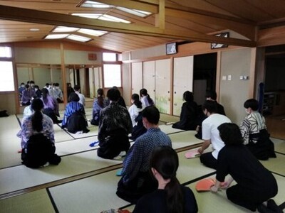 武士道精神に触れる ～ サムライ「殺陣（たて）」体験 !