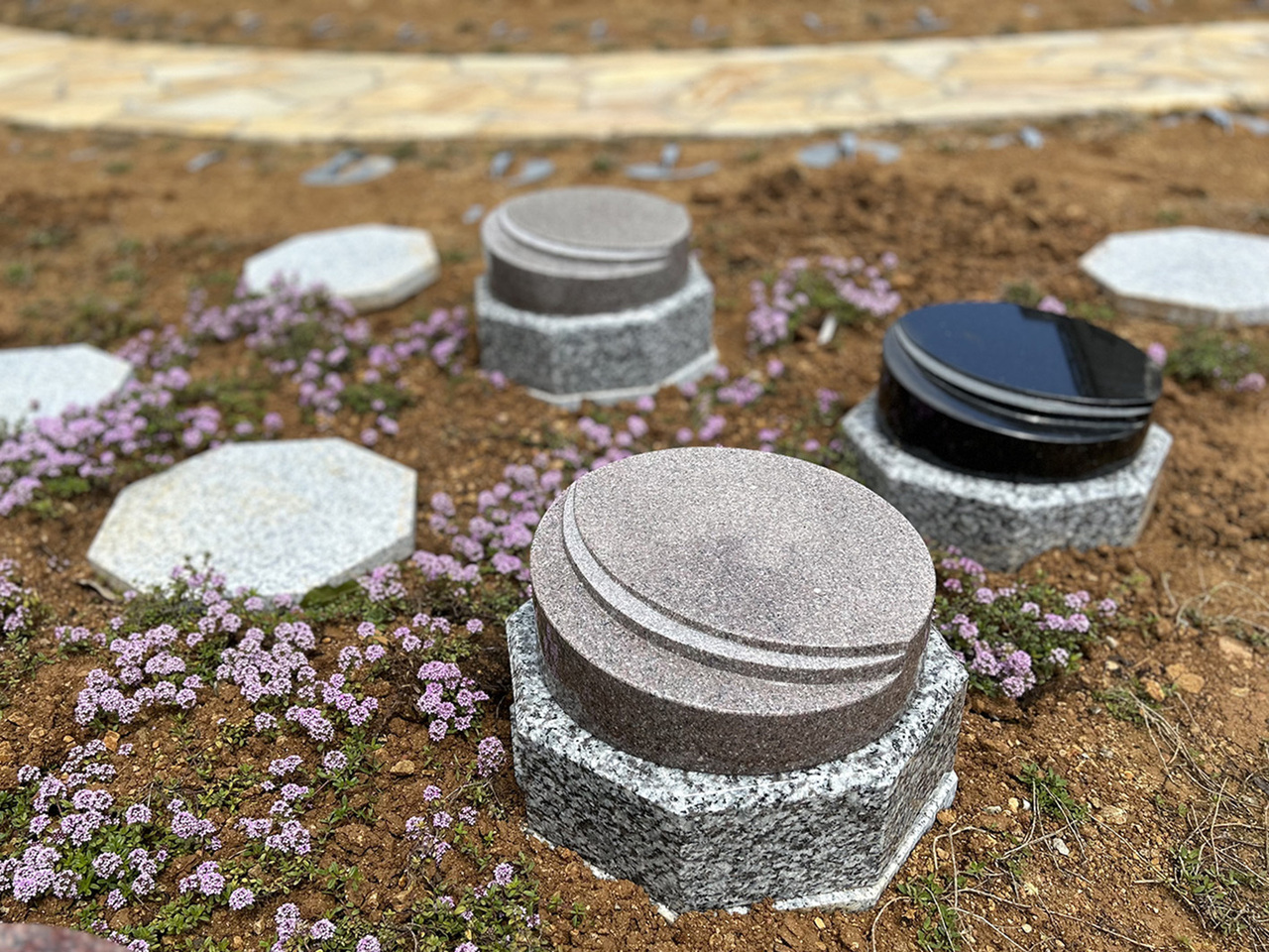 殯と癒やしの墓地公苑　夢点々