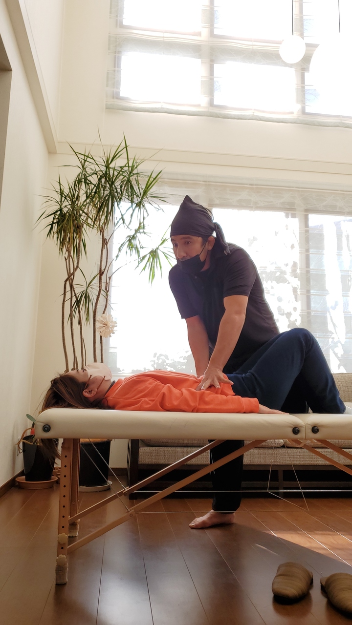 近藤式ストレッチ・ヨガ施術(近藤)