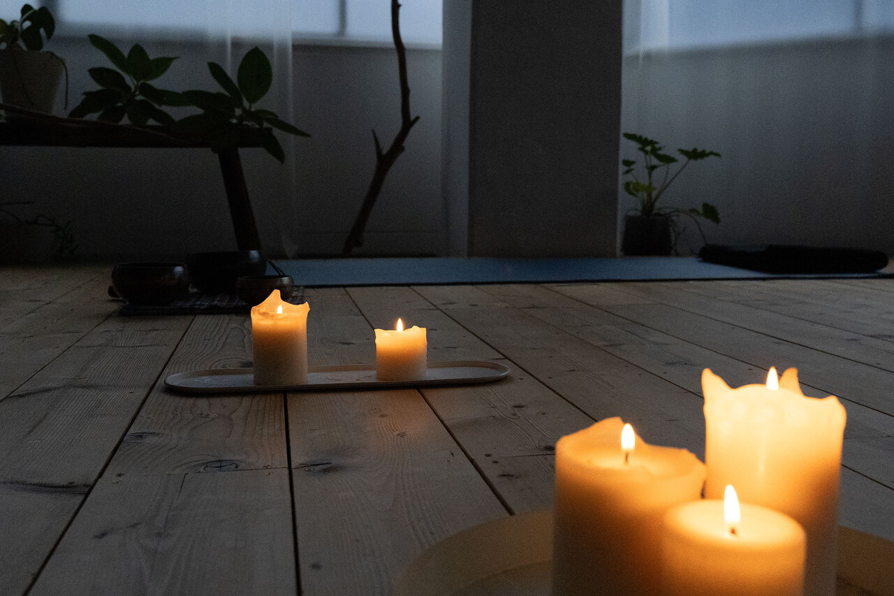 ☆〜☆☆ 癒しのキャンドルヨガクラス（ERI・ 5/1金曜19:30~、 約75分）※次回開催未定