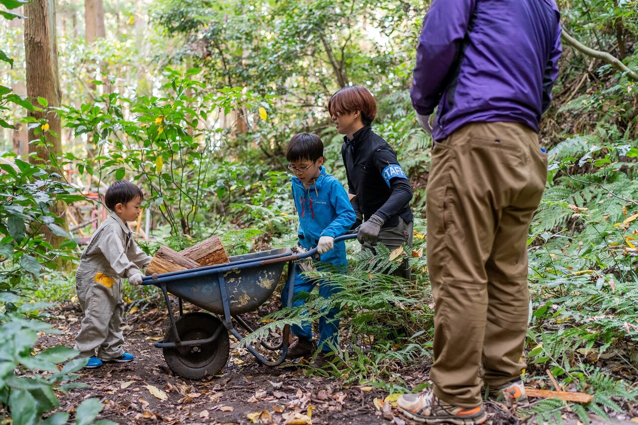 【2/15】おやこ学部・千葉佐倉　みんなで冬の森を整備しよう