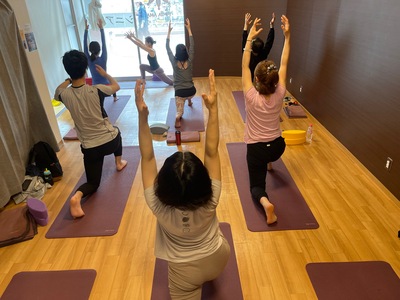 【ﾘｸｴｽﾄﾚｯｽﾝ】🔰肩こり、猫背すっきり！たまごヨガ　🔥🔥　aki