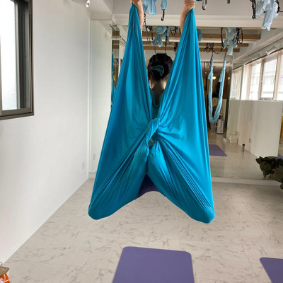 【エアリアルヨガ】60分　初心者・身体の硬い人にオススメ ★～★★☆☆☆