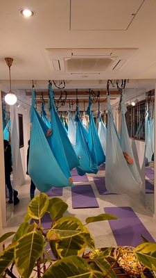 【エアリアルヨガ】60分　初心者・身体の硬い人にオススメ ★～★★☆☆☆