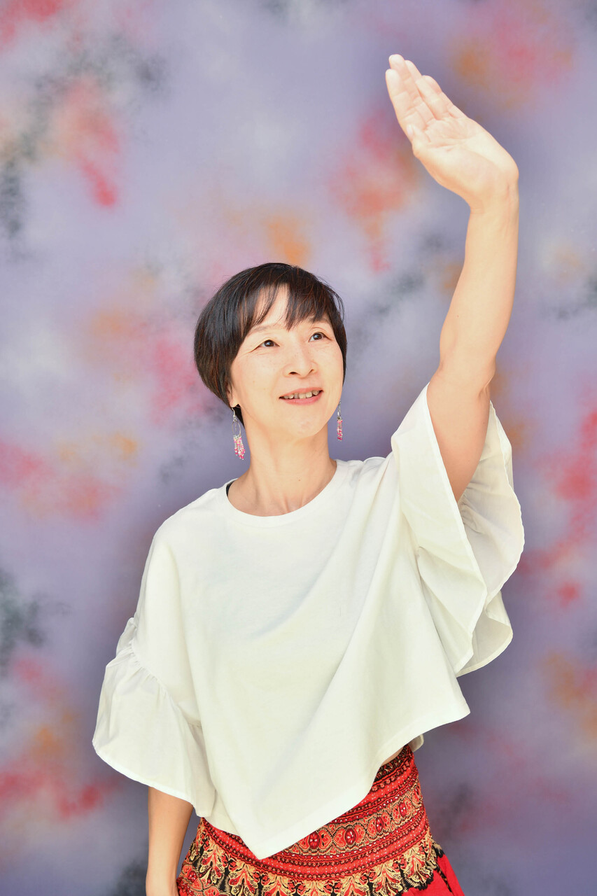 股関節・膝痛改善　椅子カキラ