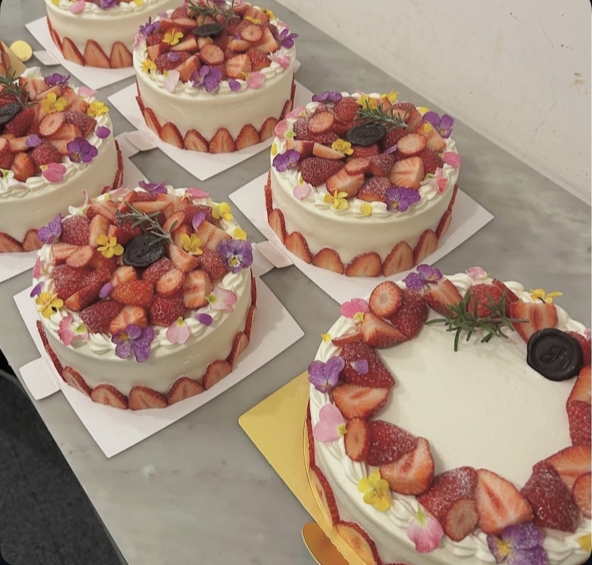 12月の生菓子7号（21cm)