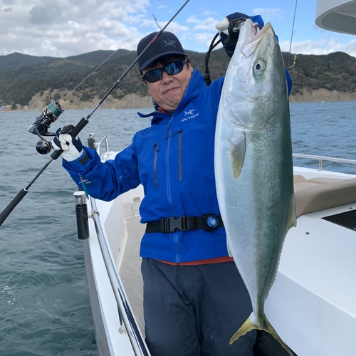 上村オーナー船長【2号艇】