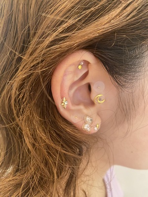 ようさん耳ツボジュエリー⑩5.2.11 ✎️ꪑ耳ツボジュエリーお好きなパーツつけ放題 . InstagramのDMからご