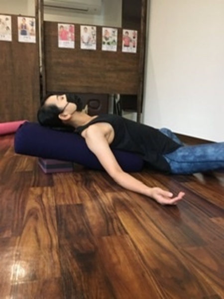 🔰アロマボルスターヨガ