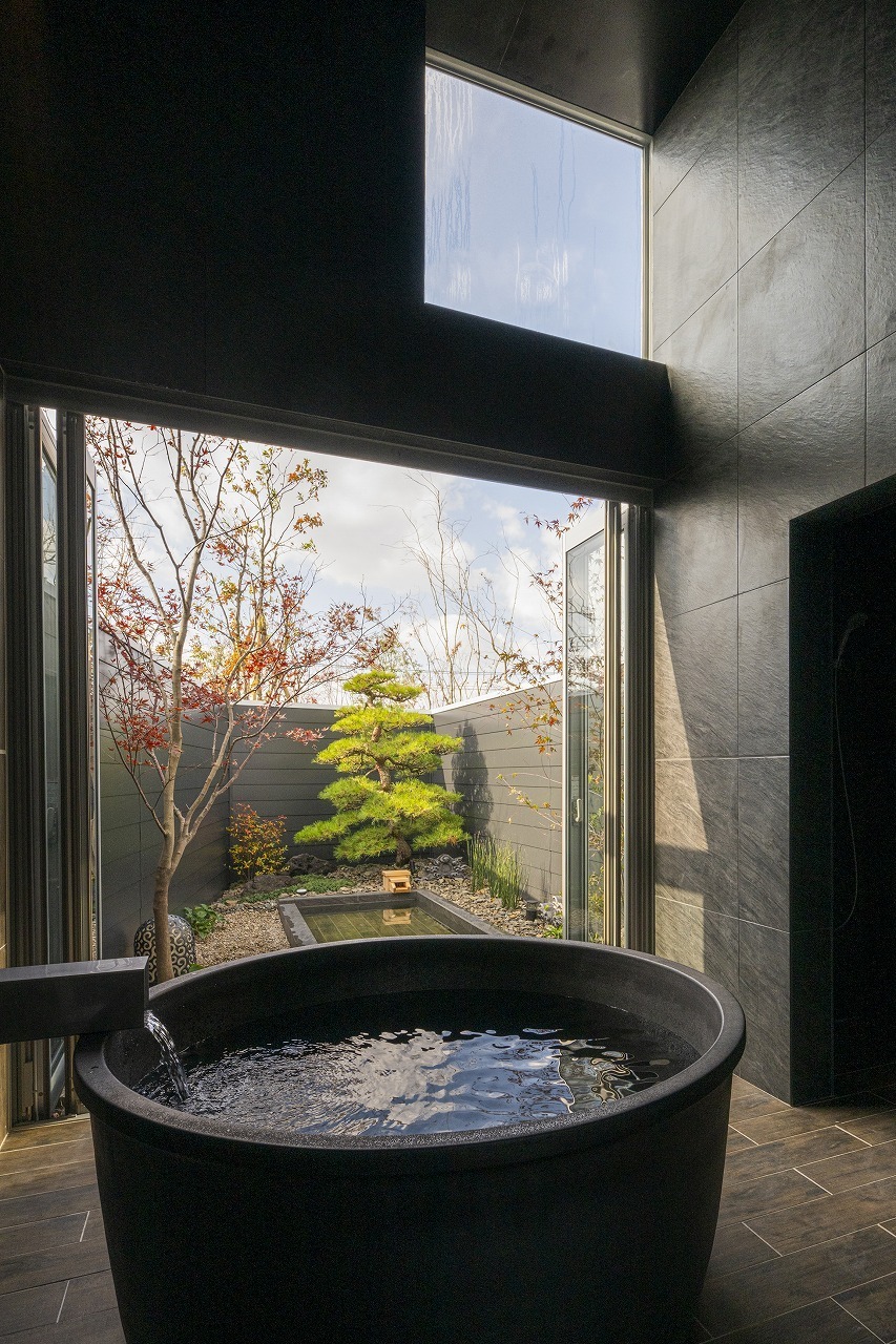 7.モダンティンバー　檜皮(hiwada)　天然温泉＆露天風呂付　3名　60分　3,800円