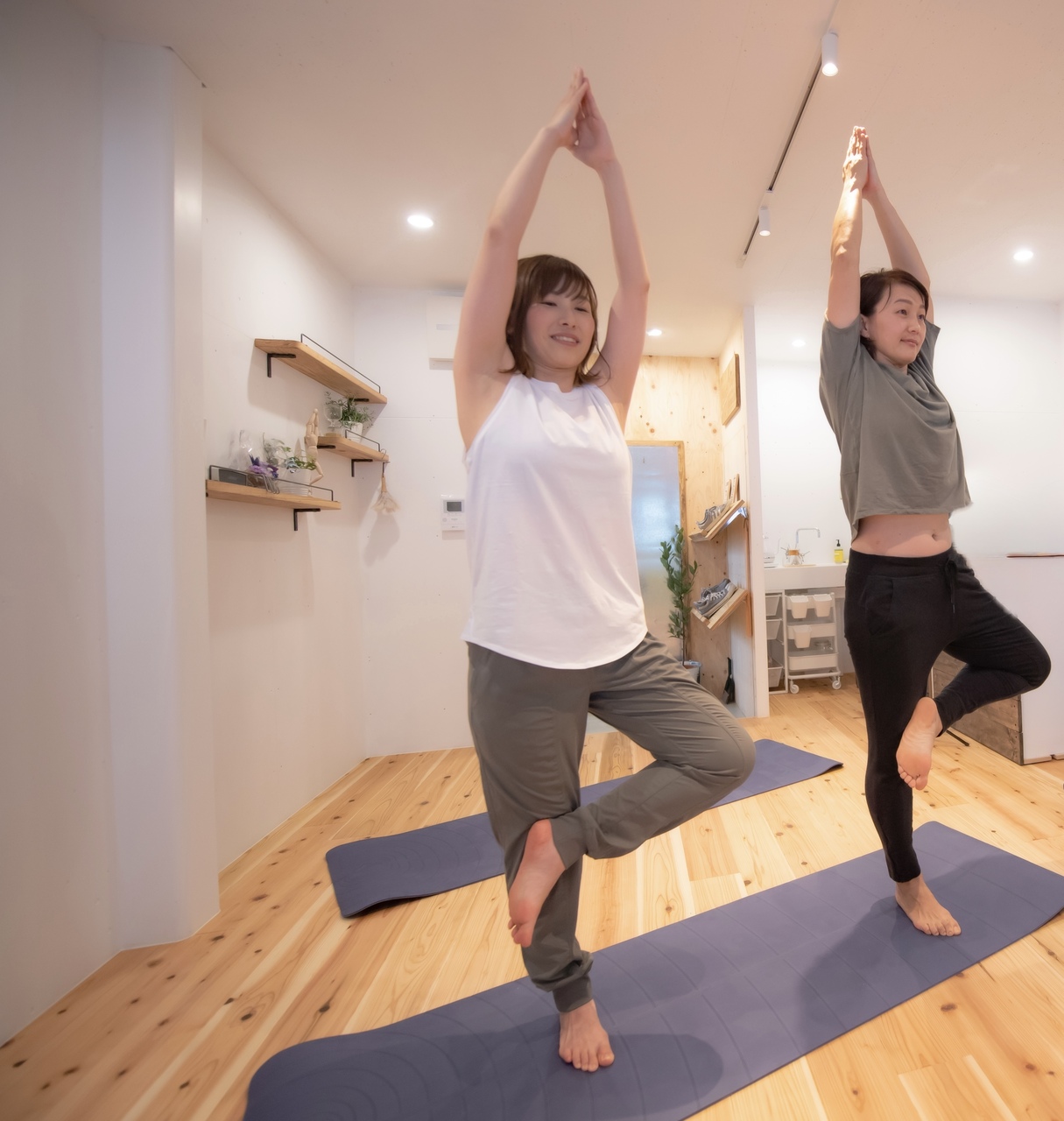 夜のゆったりヨガ