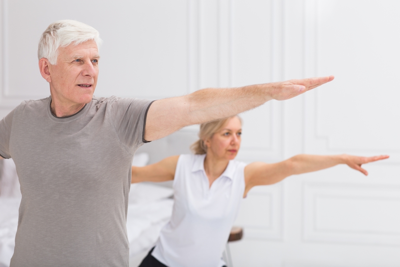 シニアのためのヨガサークル