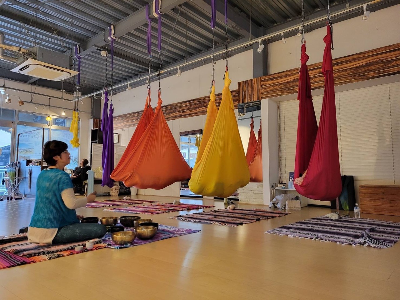 🔰シンギングボウル&低空エアリアル/おおぬきよしこ　★