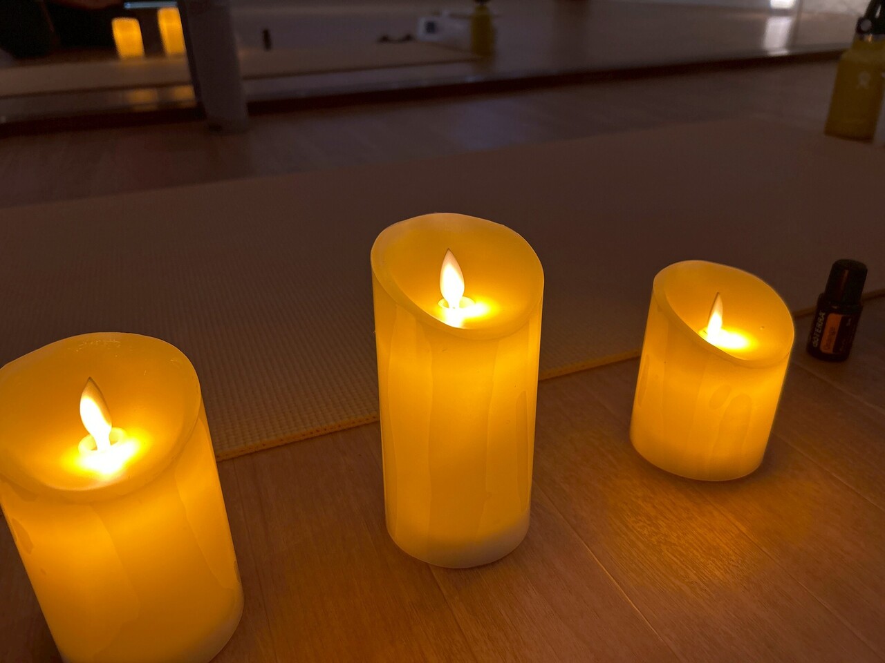 【一夜限りの特別クラス】アロマキャンドルヨガ