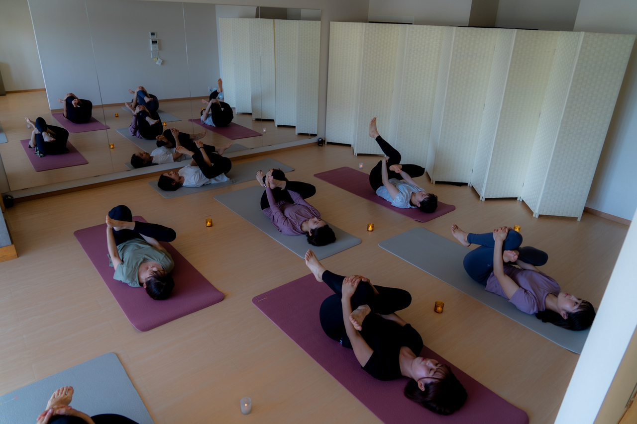 柔軟性を高めるヨガ(MIOU)強度:★☆☆