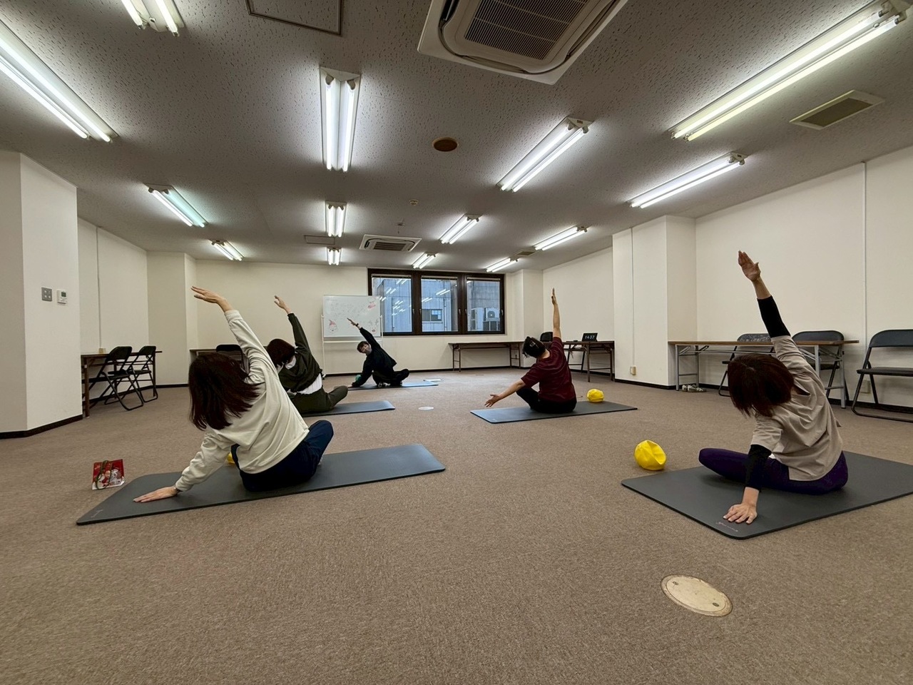 ピラティスグループレッスン（現地受講）