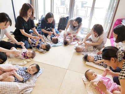 稲城市0歳ベビーマッサージサークル｜はじめのいっぽ