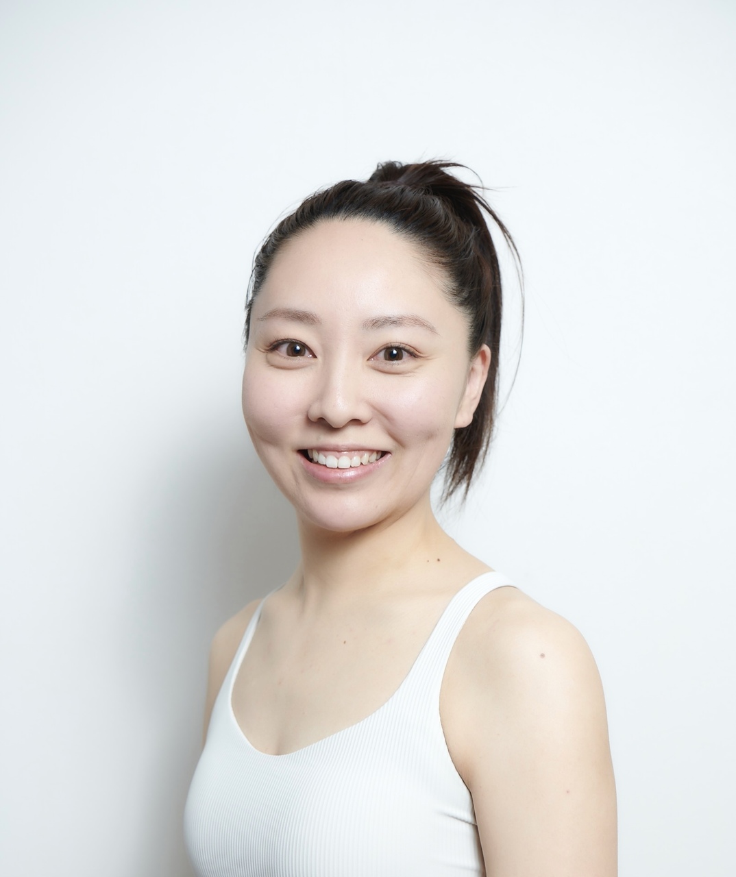 アロマリラックスヨガ　講師：Shihori