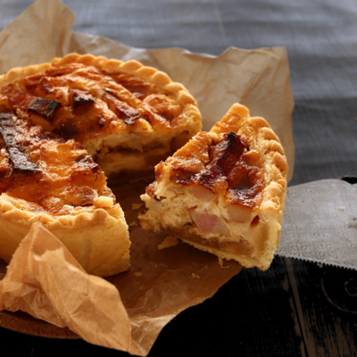 《錢屋塾》パティシエに学ぶフランス菓子講座　思わず作りたくなる『極厚キッシュ』～ロレーヌ＆プロヴァンサル～