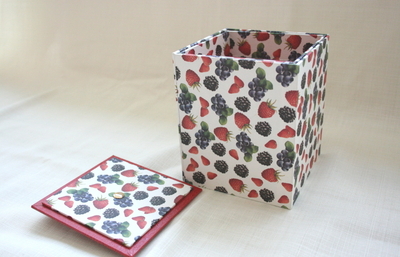 NEW!【カルトナージュ 中級★★★】スタンド小物収納トレー  3月15日(日) ・ 3月21日(土)＊中学生以上