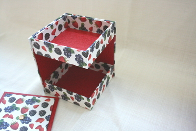 NEW!【カルトナージュ 中級★★★】スタンド小物収納トレー  3月15日(日) ・ 3月21日(土)＊中学生以上