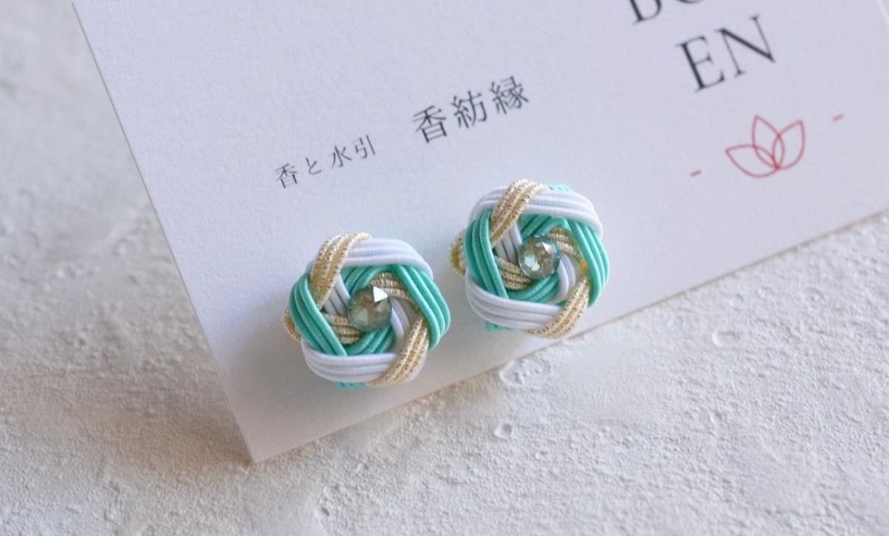 水引アクセサリー(六角形モチーフのピアスまたはイヤリング)