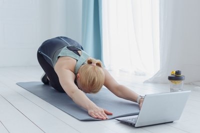 お昼の陰ヨガ・オンラインレッスン